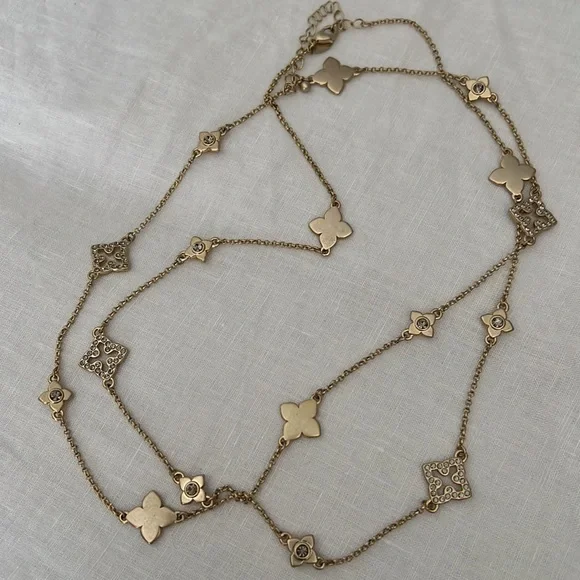 ✨BOGO 50% OFF✨ LIA SOPHIA “JACQUELINE” NECKLACE - Picture 3 of 10